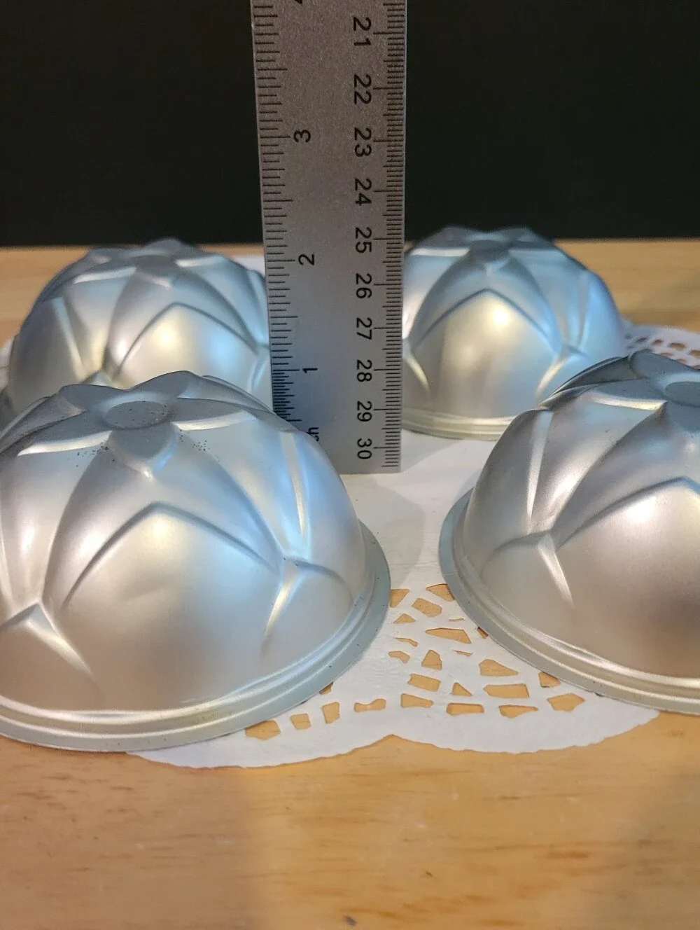 Wear-Ever #2964  Individual Petal Molds - Silver Aluminum Vintage set of 4